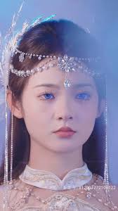 偏執(zhí)大佬的病嬌小撩精